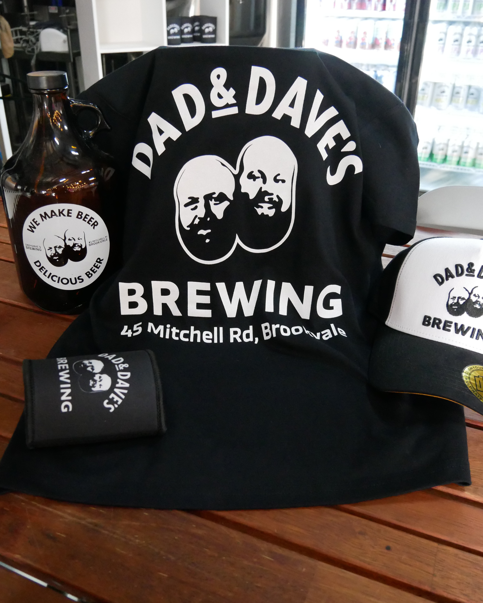 MERCH